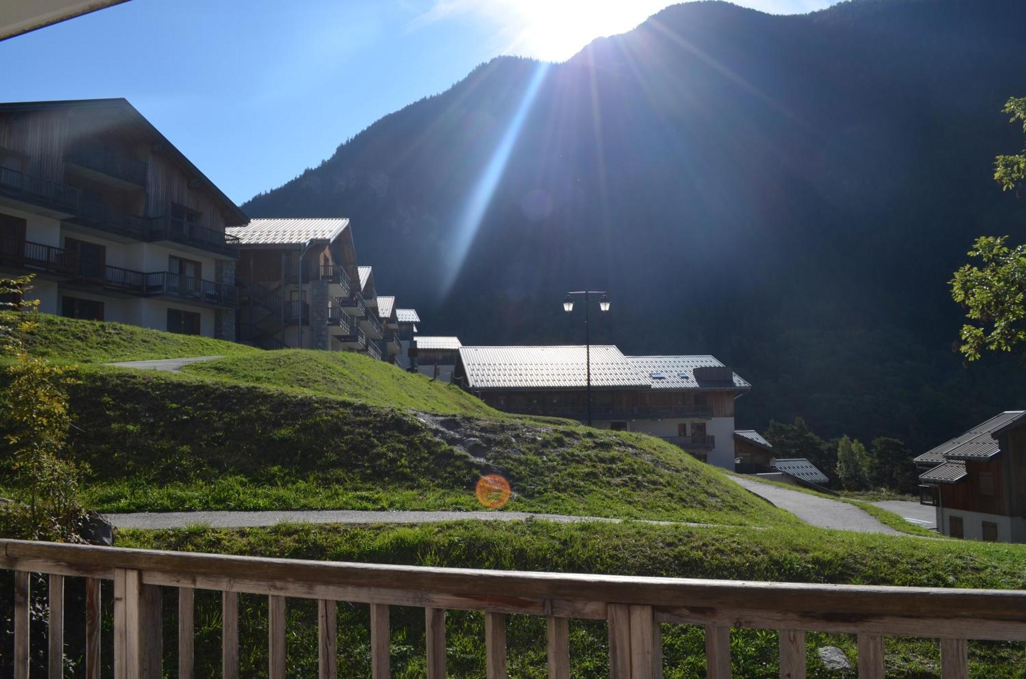 Appartements 3 Vallees, Piscine Et Sauna Orelle Ngoại thất bức ảnh