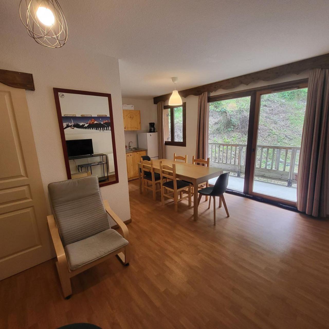 Appartements 3 Vallees, Piscine Et Sauna Orelle Ngoại thất bức ảnh