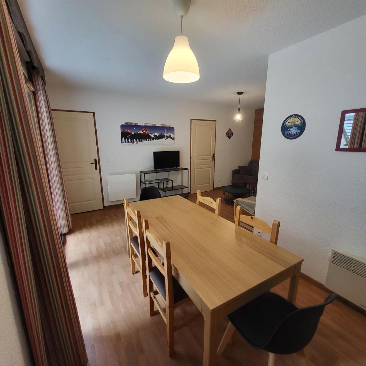Appartements 3 Vallees, Piscine Et Sauna Orelle Ngoại thất bức ảnh